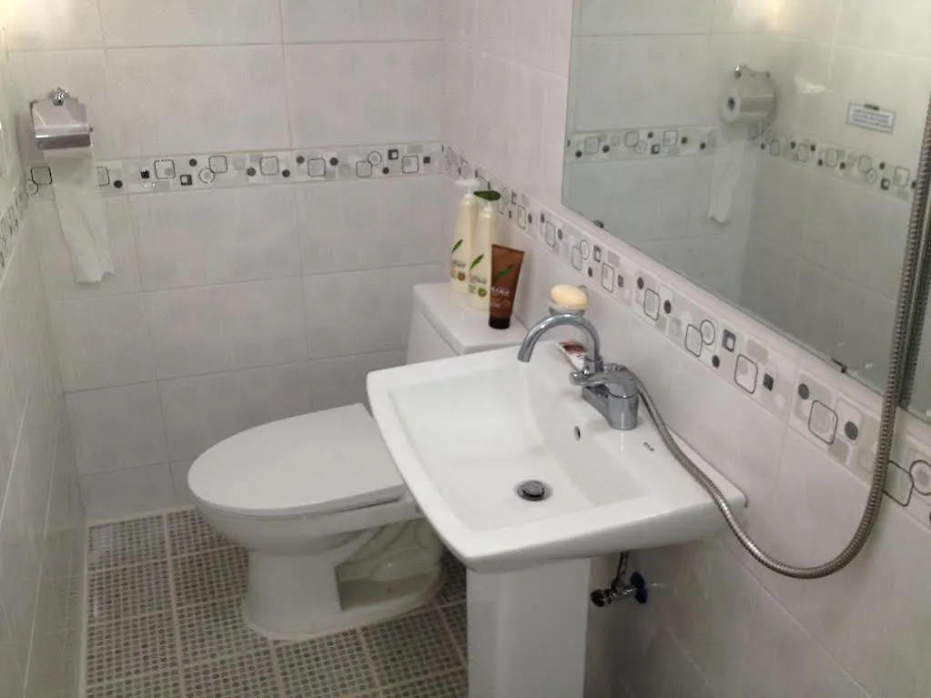 Lefthander Guesthouse Jeju Affittacamere
