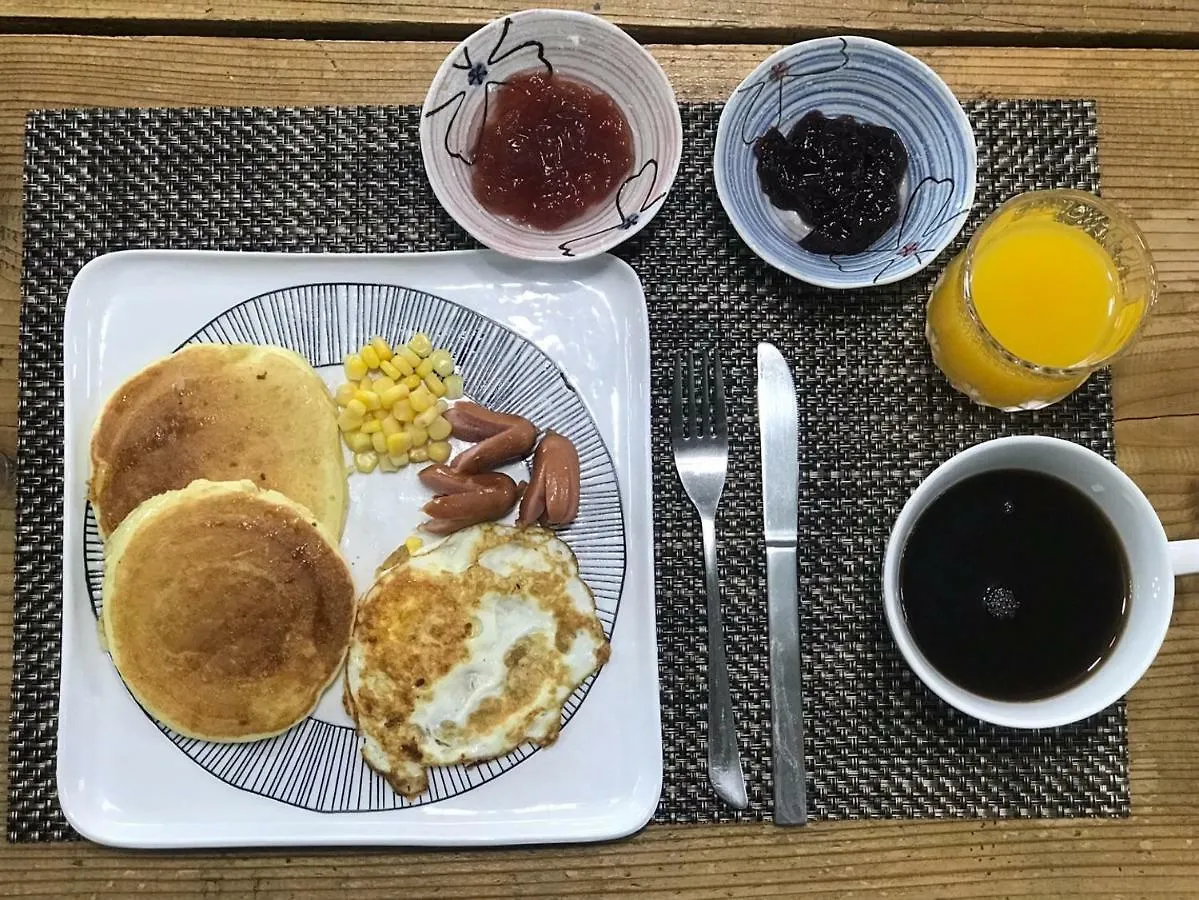 Lefthander Guesthouse Jeju